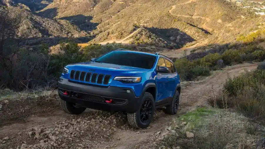 5 mẫu xe SUV bị chê kém bền, thường xuyên vào xưởng trước mốc 160.000 km.jpg