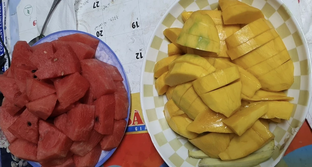 6 lợi ích sức khỏe từ trái cây mùa hè ít ai ngờ.jpg