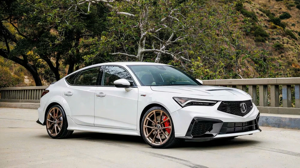 Top xe tiết kiệm nhiên liệu nhưng vẫn mang lại cảm giác lái đầy phấn khích.jpg