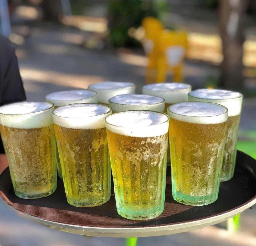 Rượu, thuốc lá và cân nặng là những 'kẻ thù thầm lặng' làm tăng huyết áp.jpg