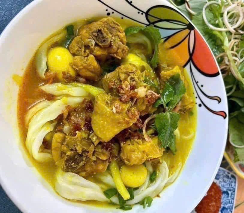 Thực phẩm nên ăn và cần tránh để tăng cường đề kháng và tốt cho hệ tiêu hóa trong mùa mưa.jpg