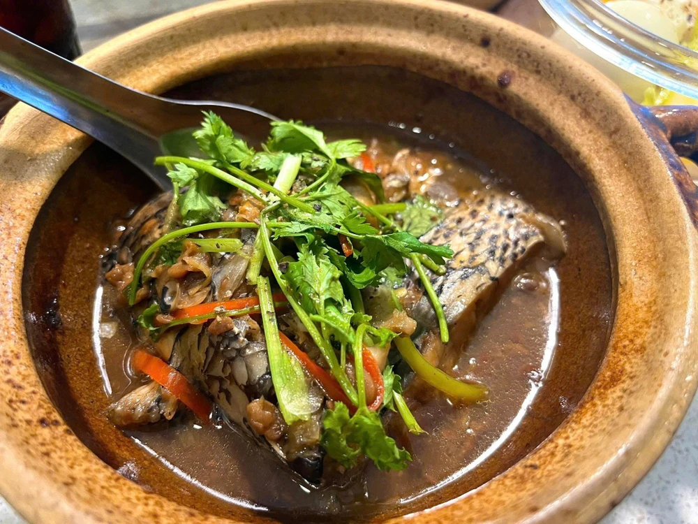 Tại sao hâm nóng cá bằng lò vi sóng lại 'phá hỏng' bữa ăn của bạn?.jpg