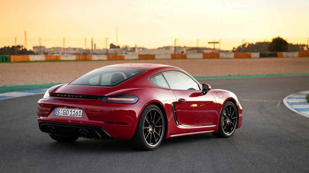 Châu Âu quy định khí thải và an toàn đang ‘bức tử’ xe hiệu suất cao.jpg