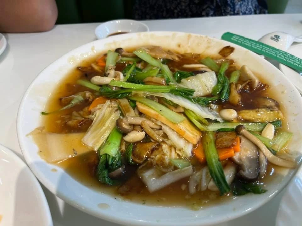 Điều gì xảy ra với cơ thể khi bạn chuyển sang chế độ ăn thuần chay?.jpg