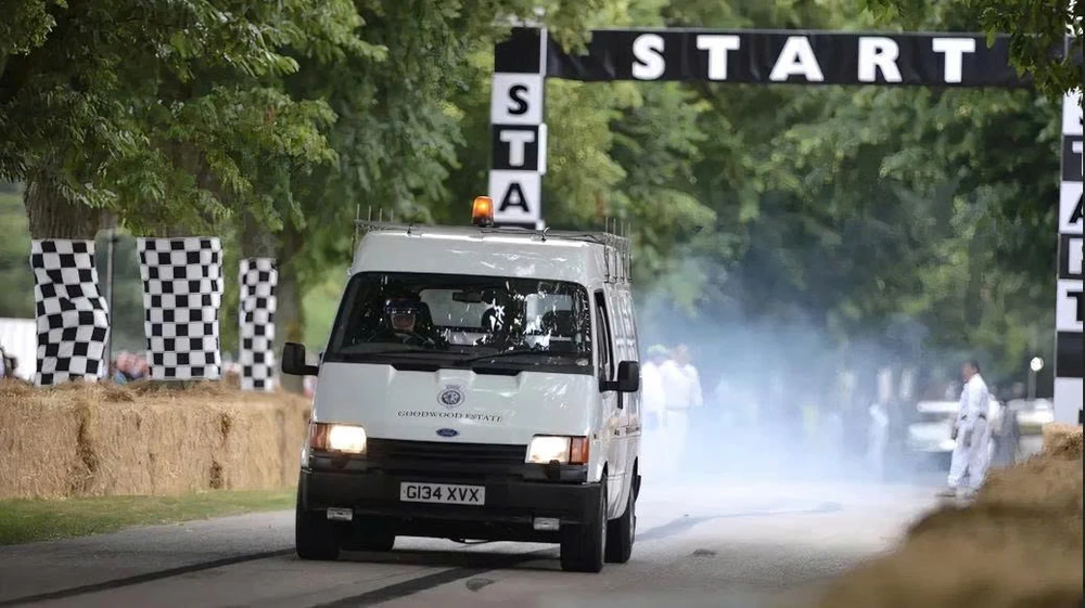 Một số mẫu minivan nhanh nhất trong lịch sử.jpg