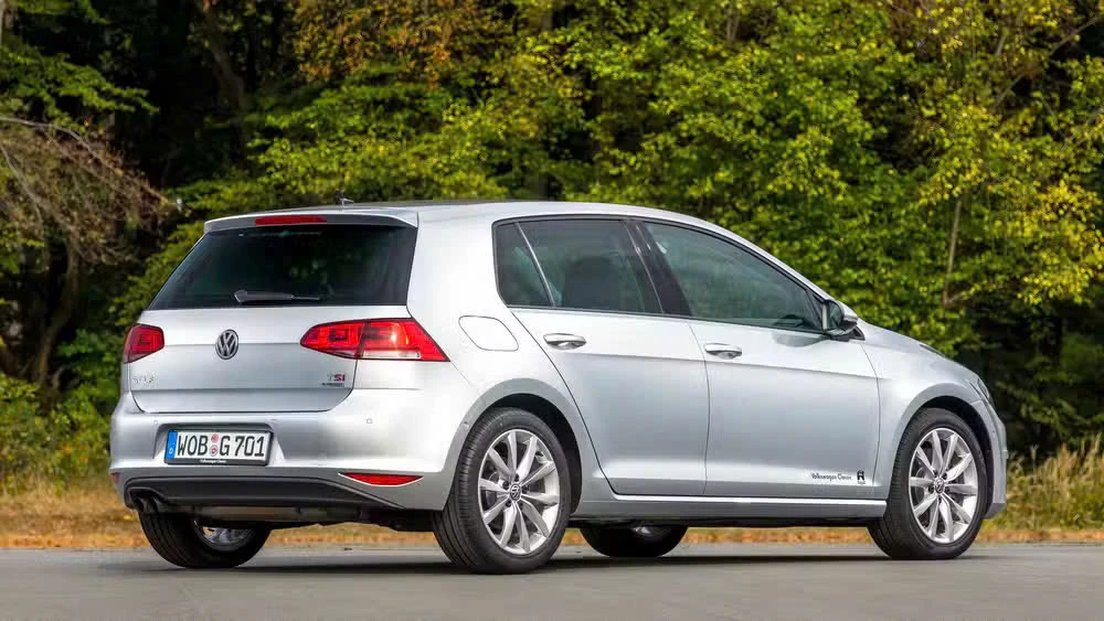 Top mẫu xe hộp số sàn đã qua sử dụng dưới 400 triệu đồng đáng mua nhất.jpg