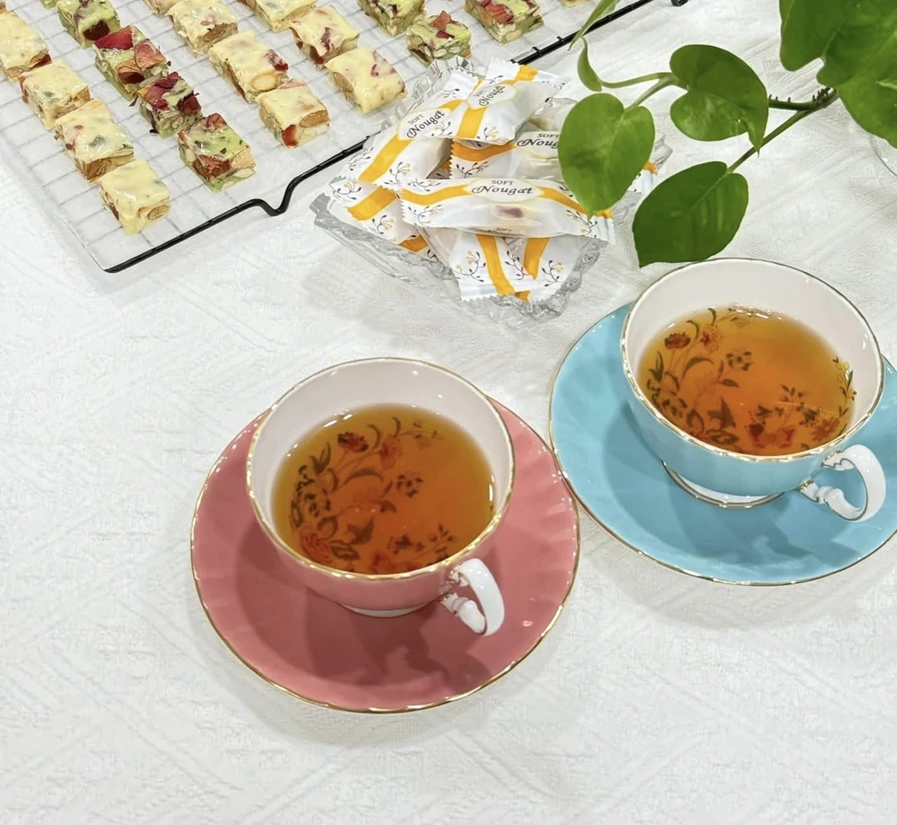 5 loại trà giúp phụ nữ cân bằng nội tiết tố, hỗ trợ hội chứng buồng trứng đa nang.jpg