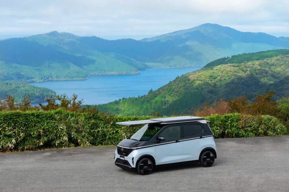 Nissan biến ánh sáng mặt trời thành dặm bay miễn phí với bản nâng cấp Smart EV.jpg