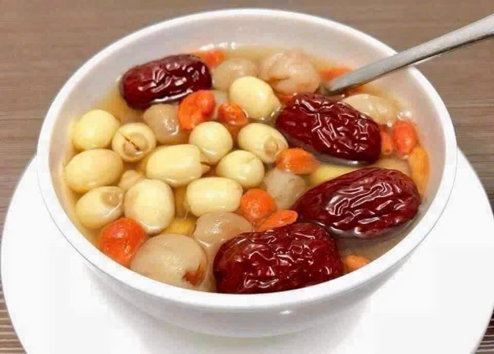 Trái cây khô và bệnh tiểu đường: Nên ăn gì và tuyệt đối tránh gì?.jpg