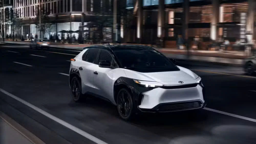 3 mẫu xe Toyota ‘rớt giá thê thảm' sau 3 năm sử dụng.jpg