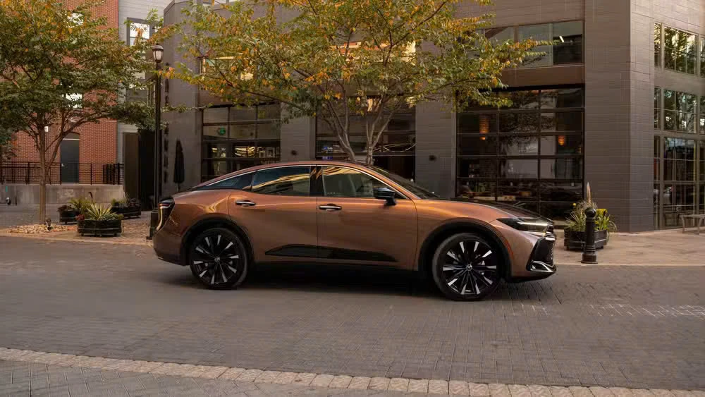 3 mẫu xe Toyota ‘rớt giá thê thảm' sau 3 năm sử dụng.jpg