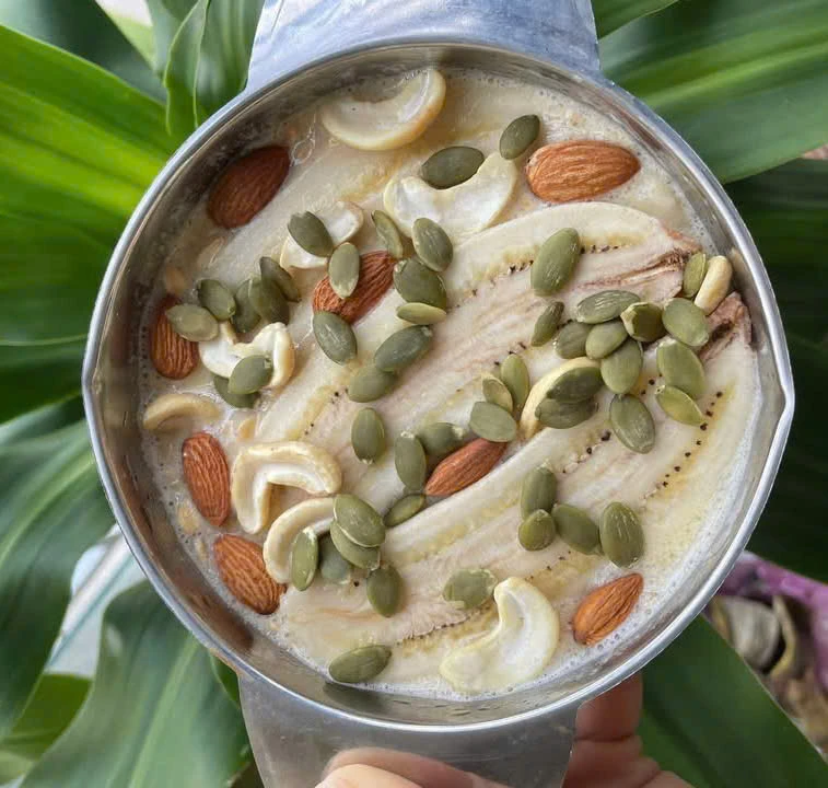 Chuyên gia dinh dưỡng chỉ ra 3 loại hạt phụ nữ trên 40 tuổi nên dùng hàng ngày.jpg