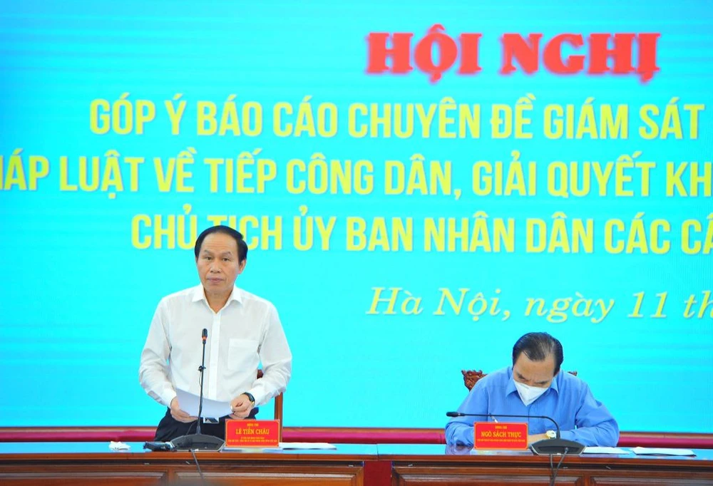 Dân bức xúc mới đòi gặp, chả ai rảnh mà gặp ông Chủ tịch đâu! ảnh 1