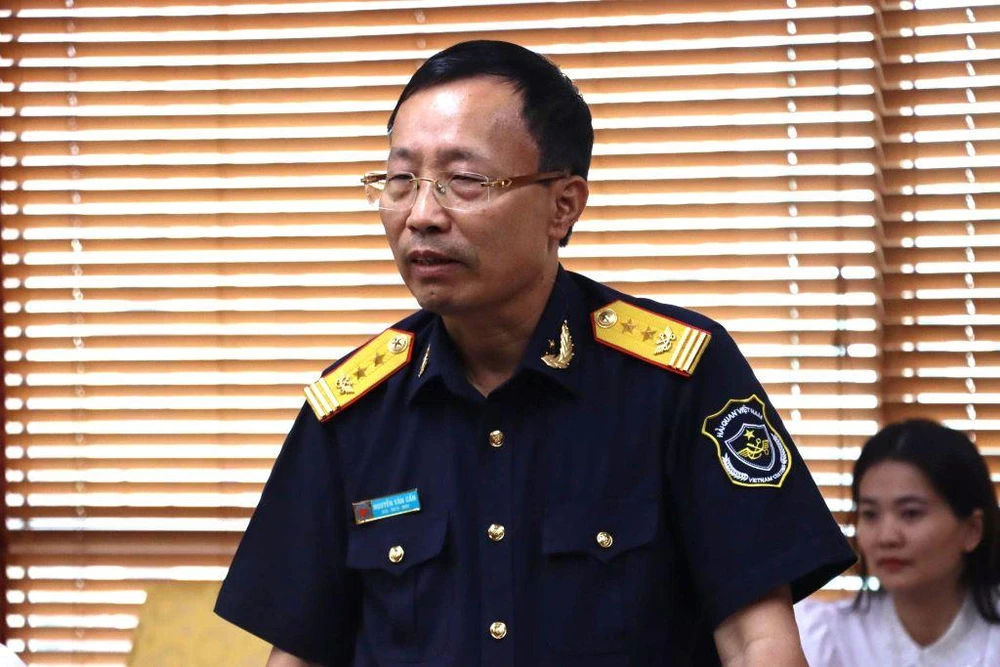 Tổng cục trưởng Tổng cục Hải quan Nguyễn Văn Cẩn nói buôn lậu có thủ đoạn mới hơn, quy mô lớn hơn. Ảnh: TT