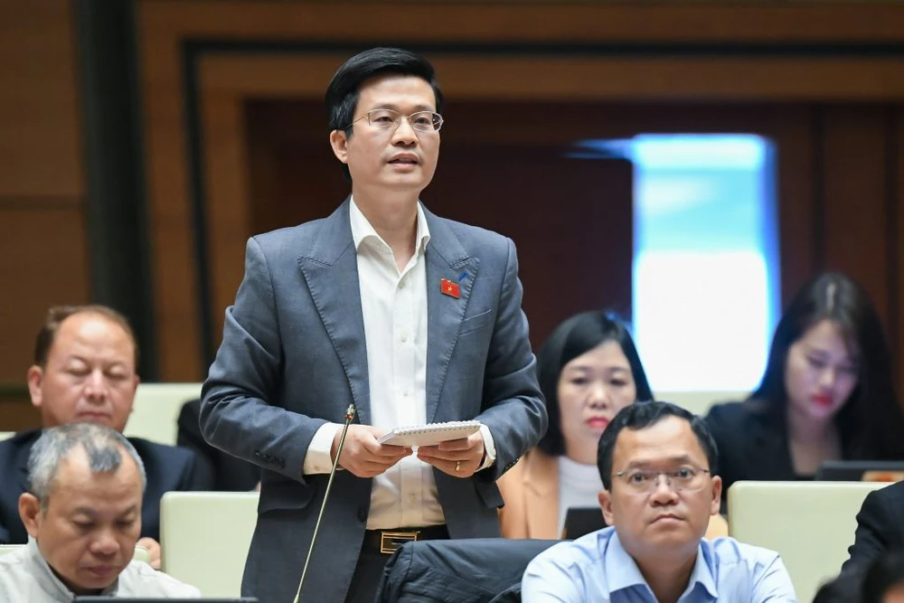 ĐB Đỗ Chí Nghĩa đề nghị đánh giá tác động việc hợp nhất các cơ quan báo chí. Ảnh: PT