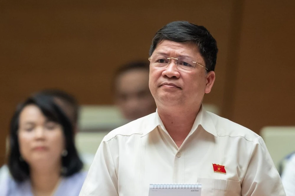 ĐB Tạ Văn Hạ: "Cái chính là xem bao nhiêu người đứng đầu bị xử lý, bao nhiêu người đứng sang một bên khi không làm được việc". Ảnh: QH