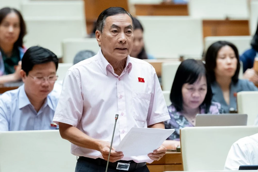 Tăng lương cơ sở là cần thiết trong bối cảnh chưa cải cách được tiền lương