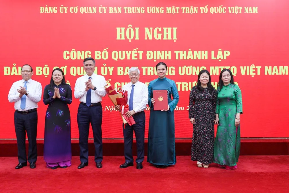 Chỉ định Chủ tịch Ủy ban Trung ương MTTQ Việt Nam Đỗ Văn Chiến giữ chức vụ mới