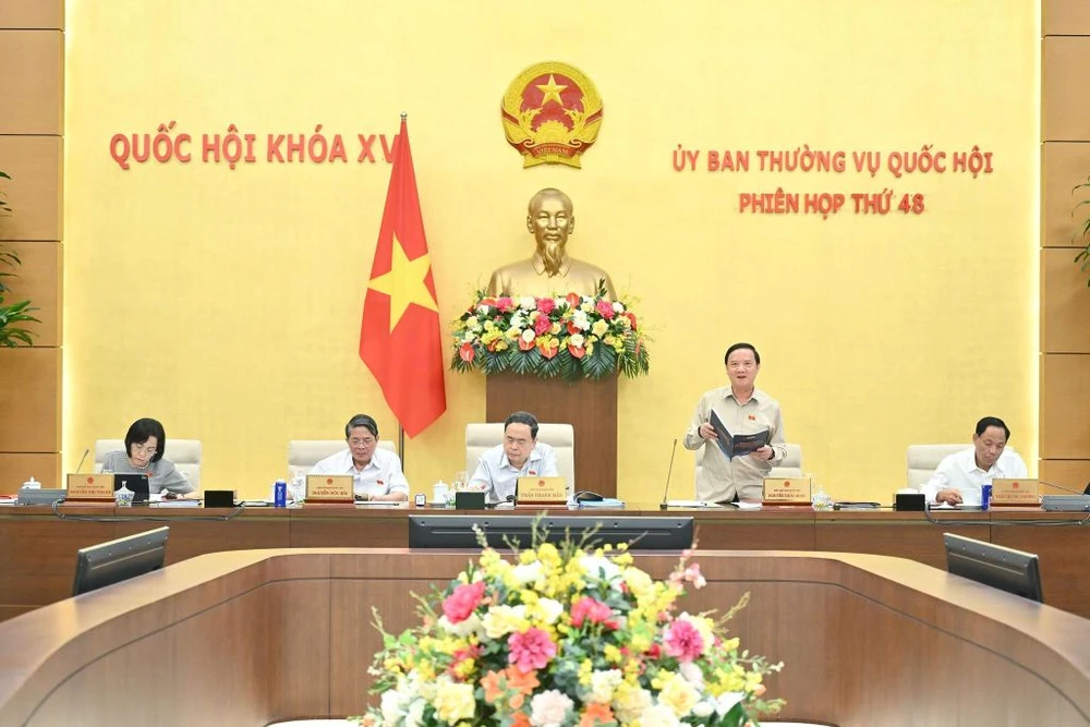 thuong-vu-quoc-hoi-nguyen-khac-dinh-canh.jpg