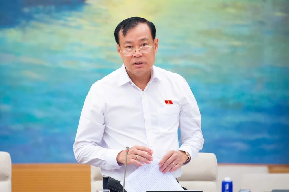 Ông Lê Tấn Tới, Chủ nhiệm Ủy ban Quốc phòng, An ninh và Đối ngoại của Quốc hội.