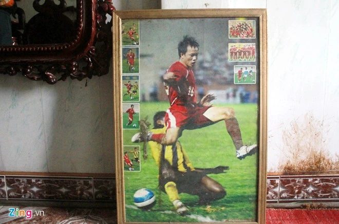 Mẹ cầu thủ Trần Mạnh Dũng: Xin mọi người cho con tôi cơ hội! ảnh 1