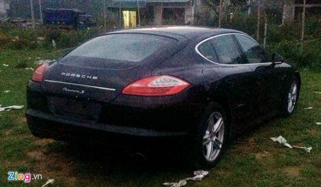 Dàn siêu xe phủ bụi ở Quảng Ninh ảnh 7