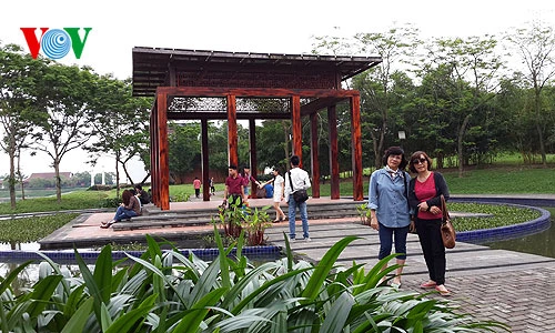 Hoang sơ như...công viên lớn nhất Hà Nội ảnh 7