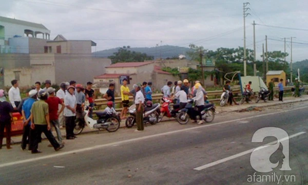 Xe cứu hộ giao thông đâm chết người bán hàng rồi bỏ chạy 1