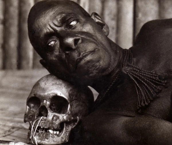 Bộ tộc có quá khứ ăn thịt người cho phép đàn ông lấy nhau ảnh 5