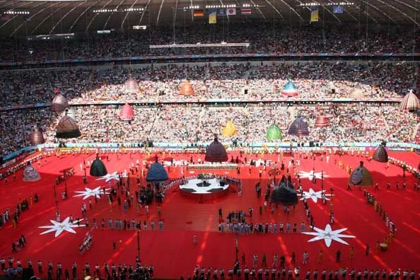 Những hình ảnh ấn tượng tại các lễ khai mạc World Cup ảnh 19