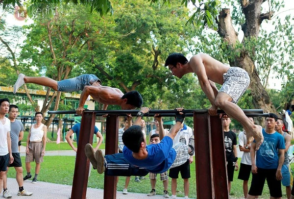 Mùa hè: Đi tập bụng 6 múi với môn thể hình mới toanh Calisthenic ảnh 4