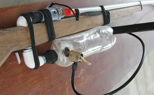 Súng tự chế "độc" chưa từng thấy ảnh 2