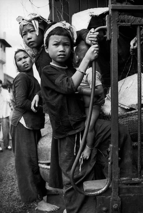 Cảnh mắc võng, nấu ăn cực hiếm trên chuyến tàu Sài Gòn - Nha Trang năm 1952 17