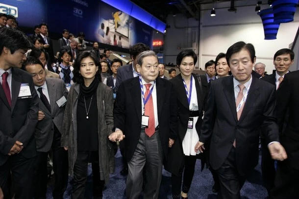 Chân dung 2 nữ tỷ phú xinh đẹp thừa kế tập đoàn Samsung 7