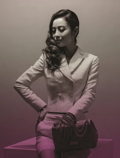 Jennifer Phạm đẹp lạ trong bộ ảnh "yêu nữ hàng hiệu" ảnh 4