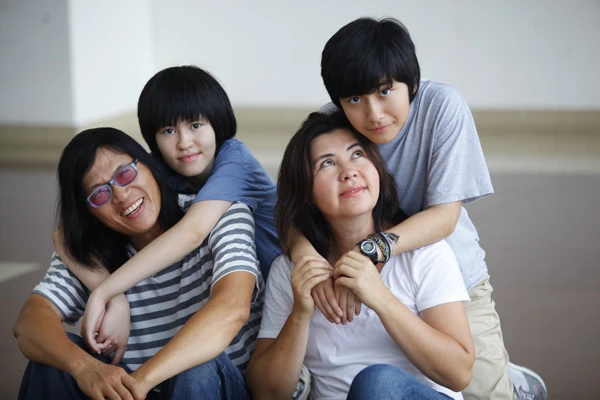 Hai con gái của Phương Thảo-Ngọc Lễ năng động với style tomboy ảnh 9 Hai con gái của Phương Thảo-Ngọc Lễ năng động với style tomboy ảnh 9