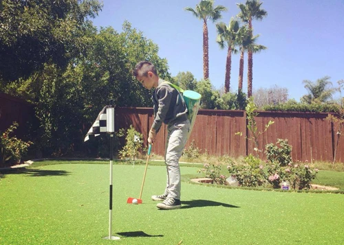 Bé Sonic được nhà chồng Kim Hiền đón nhận và mau chóng hòa nhập với cuộc sống mới.