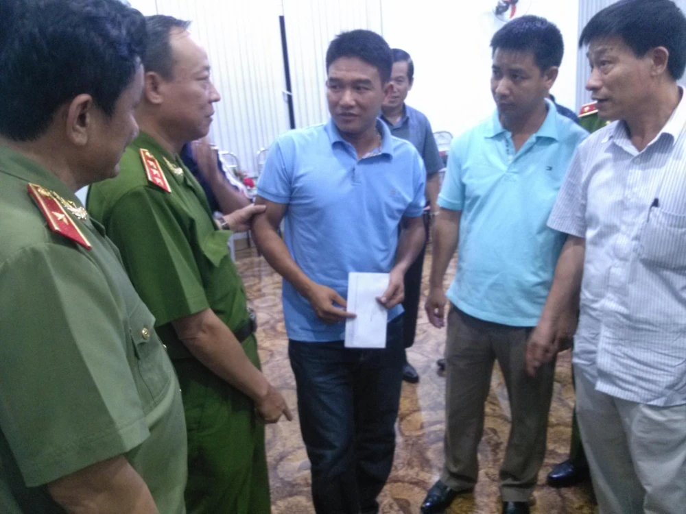 25 kẻ buôn heroin đấu súng với công an: 2 tội phạm chết, 1 thượng úy công an hy sinh ảnh 1