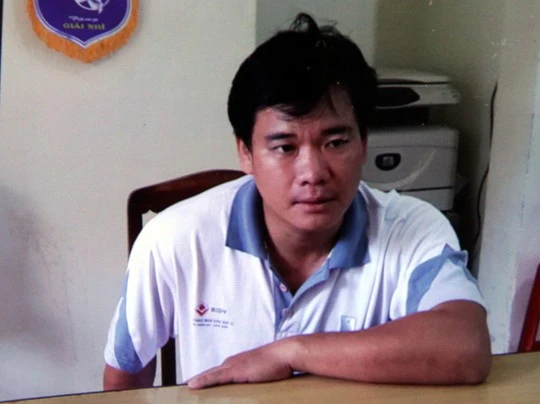 Đối tượng Nguyễn Hùng tại cơ quan công an 