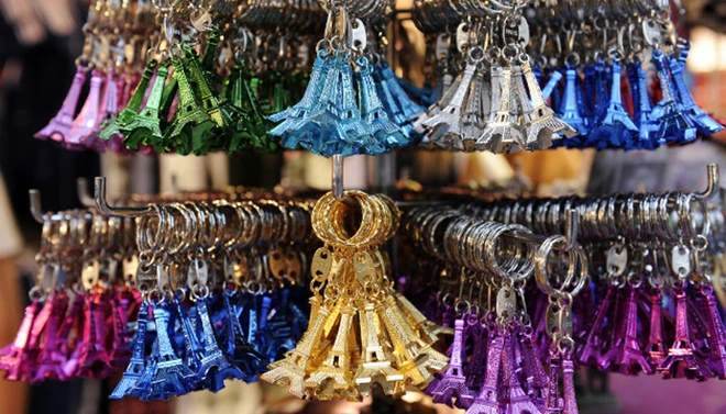 10 món đồ không nên mua khi đi đu lịch ảnh 6