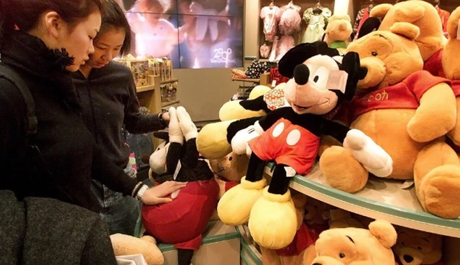 10 món đồ không nên mua khi đi đu lịch ảnh 2