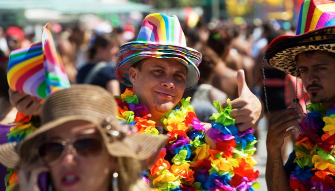 10 món đồ không nên mua khi đi đu lịch ảnh 1