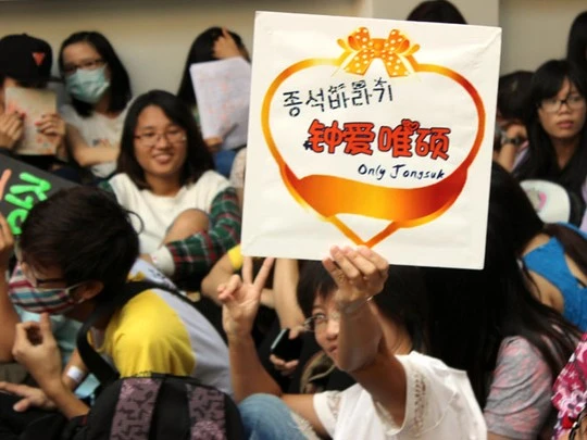 'Náo động' vì quán cà phê Hàn Quốc khai trương