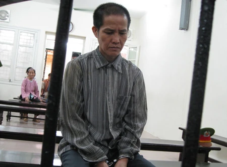 Xử lý chuyện vợ ăn ở hai lòng không đúng cách, Ngô Văn Chính phải lĩnh án tù trong cay đắng