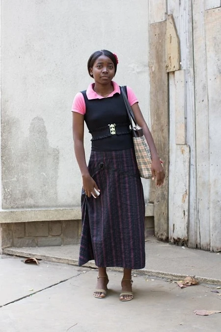 “Cháu muốn tìm ra cách chữa bệnh Ebola”. (Ảnh chụp tại thành phố Kinshasa, Congo).