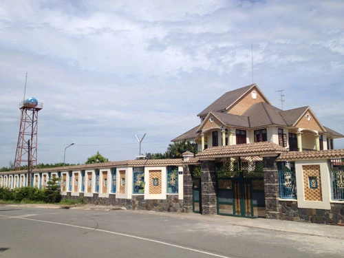 Bình-Dương, Chủ-tịch, tài-sản, Lê-Thanh-Cung, dinh-thự, cao su, Dũng-lò-vôi, Huỳnh-Uy-Dũng