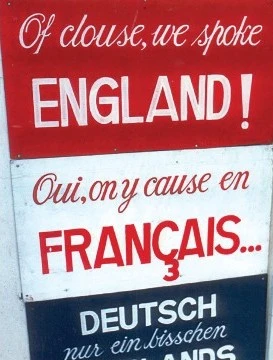 Những biển báo vui nhộn trên thế giới ảnh 7