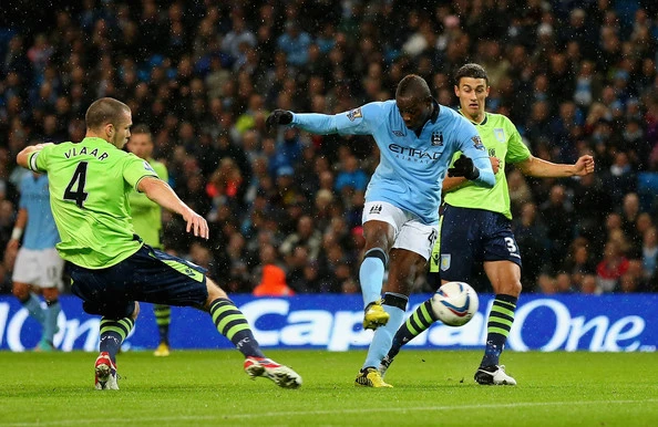 Kết quả: Man City thắng nhọc nhằn, nhà vô địch Liga thảm bại ảnh 1