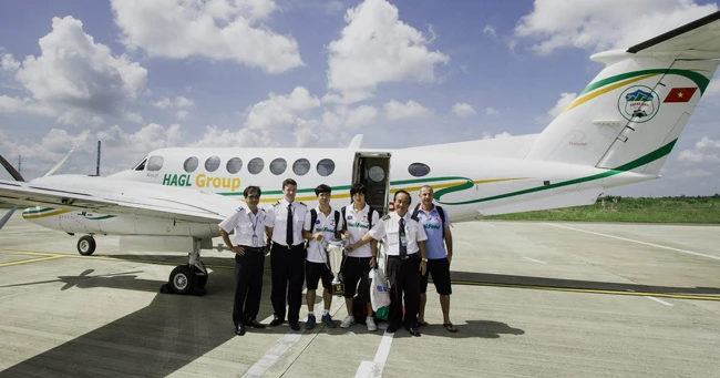 Bầu Đức, U19 HAGL, Công Phượng