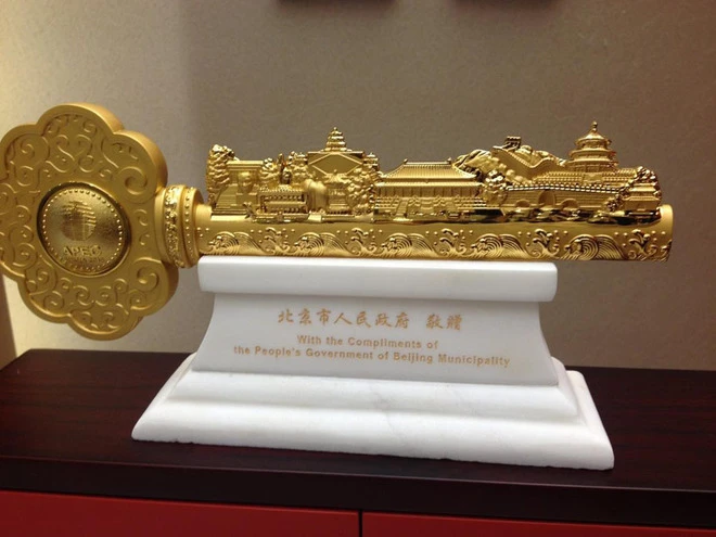 Choáng với độ tinh xảo của bộ chén bát đãi tiệc APEC của Trung Quốc ảnh 6